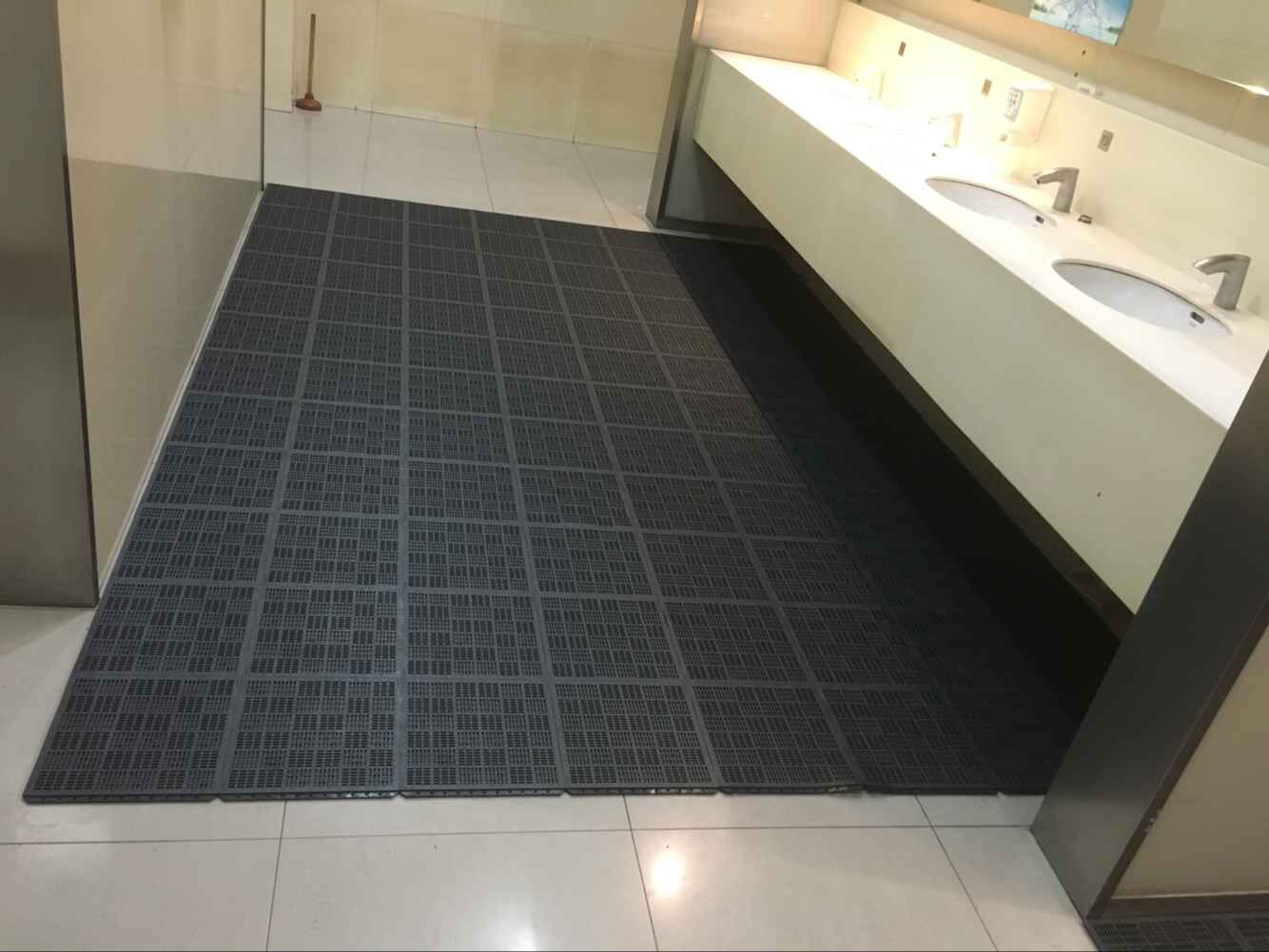 3.0 深灰色应用效果